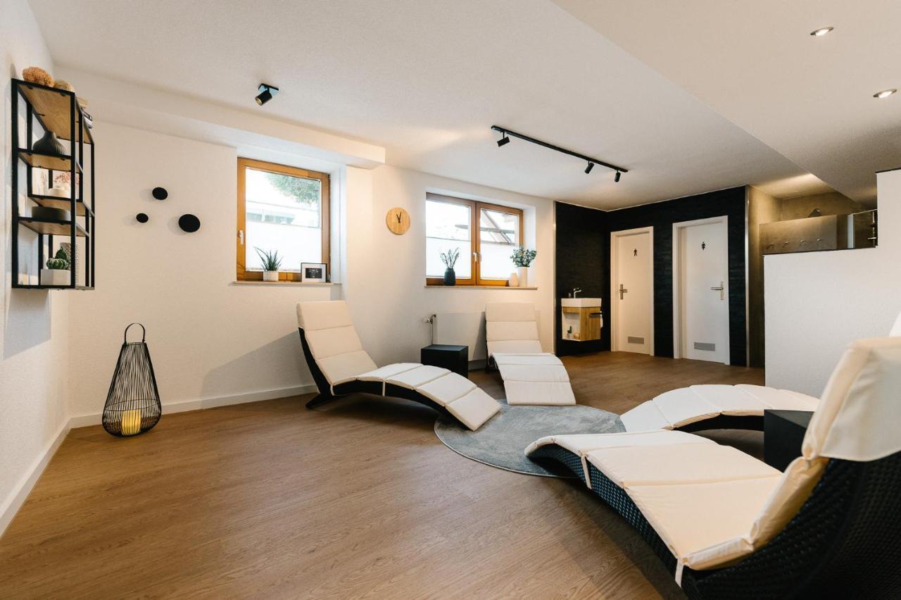 Moderne 2 Zi.-Fewo Blackforest Art Barrierefrei Naehe Freiburg Simonswald Exterior foto