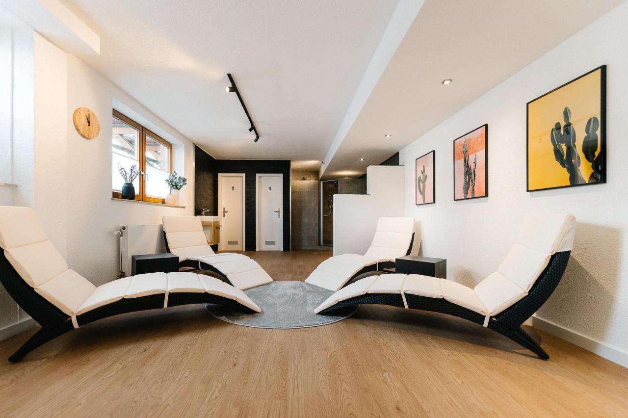 Moderne 2 Zi.-Fewo Blackforest Art Barrierefrei Naehe Freiburg Simonswald Exterior foto
